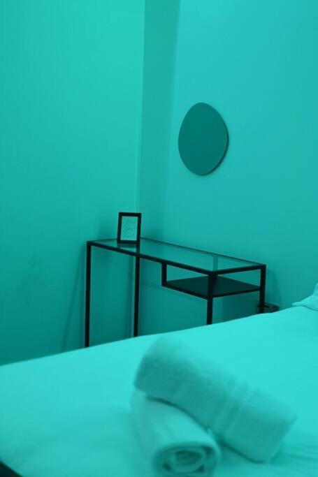 Modern House In Birmingham Villa ภายนอก รูปภาพ